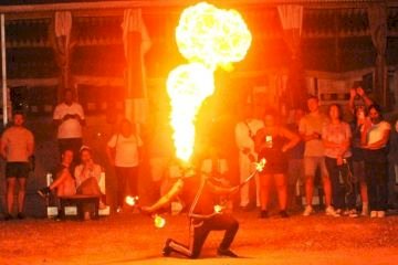 Combo de aventura y cena espectáculo en Agafay